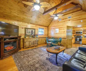 Photo 2 - Sunset Ridge Cozy Cabin for 6