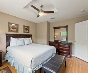 Photo 3 - Chardonnay Haus - Unit C