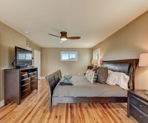 Photo 4 - Hillview Estate