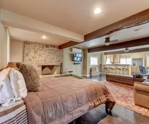 Photo 3 - Hillview Estate