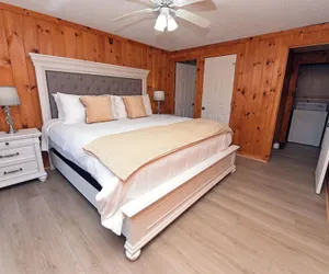 Photo 5 - Whitepath Lodge And Resort