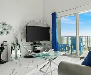 Photo 5 - Crystal Shores #202