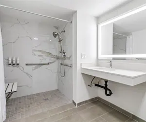 Photo 4 - Steinbeck Lodge