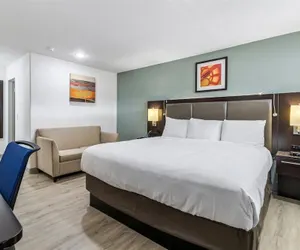 Photo 2 - Steinbeck Lodge