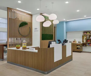 Photo 4 - Element Branson