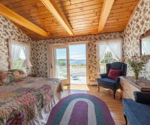 Photo 4 - Acadia Oceanside Meadows Inn