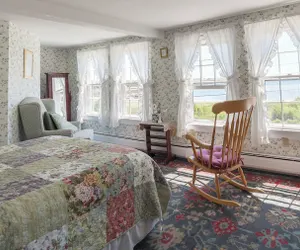 Photo 3 - Acadia Oceanside Meadows Inn