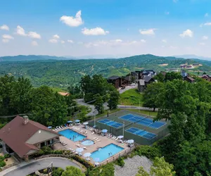 Photo 5 - Sleeps 24 2 Homes, Hot Tub, Sauna, Movie Theater, Firepit, Pool, Tennis Courts