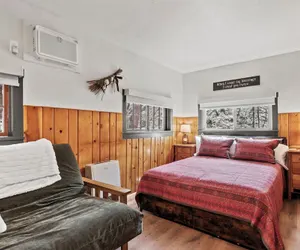 Photo 2 - Timber Lodge Cabin 8