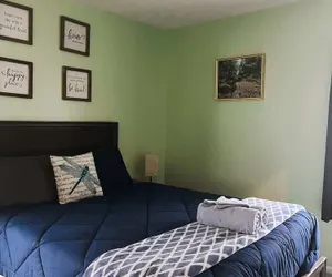 Photo 4 - Blue Heron Cottage With Game Room, Deck & Hot Tub