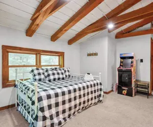 Photo 4 - Outdoors Sleeps7 Family Getaway Fun Arcade