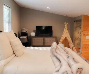 Photo 5 - The Treetop Retreat Family Getaway in Scenic Hocking Hills