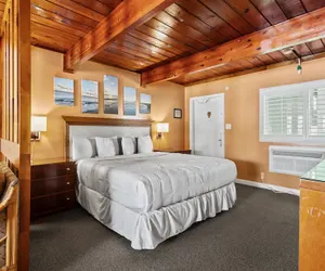Photo 3 - Oceanfront Inn