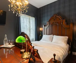 Photo 4 - The August Inn