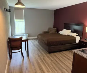 Photo 5 - Fieldstone Apartments & Studios