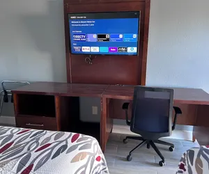 Photo 4 - Airport Motor Inn