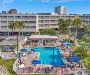 Photo 3 - The Flamingo Balcony Waterview Heated Pool