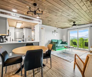 Photo 3 - Gatlinburg Condo King Bed Pool Mountain Views