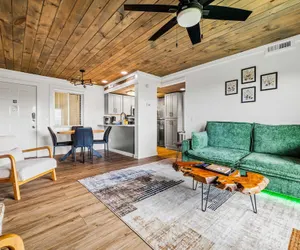 Photo 2 - Gatlinburg Condo King Bed Pool Mountain Views