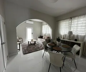 Photo 5 - Breathtaking 2-Br Beachside Apartment