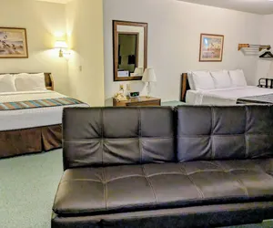 Photo 5 - Rails Inn