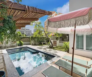 Photo 2 - Luxury Condado Apt Walk to the Beach Pool