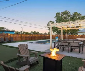 Photo 3 - Pool, Hot Tub & Putting Green Near Deerfield Beach Oasis on Fourth by Avantstay