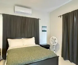 Photo 2 - Stunning 3-Bedroom Beachside Apartment