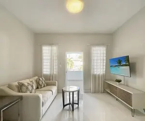 Photo 4 - Stunning 3-Bedroom Beachside Apartment