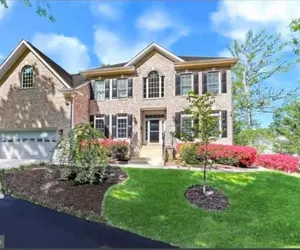 Photo 2 - Nice House