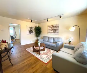 Photo 2 - Campbell Cozy Bright 2B 1b AC Close to Downtown