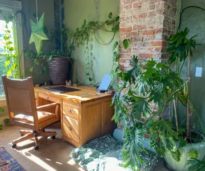 Photo 4 - Upstairs at Thevictorian - Lush Walkable and Dog-friendly Retreat - Steps From Downtown Bellingham