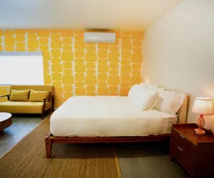 Photo 2 - Standard Room, 1 Queen Bed With Sofa Bed, Kitchenette