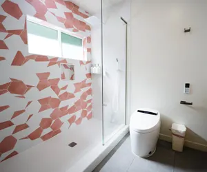 Photo 5 - Standard Room, 1 Queen Bed With Sofa Bed, Kitchenette