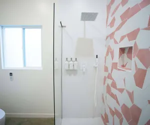 Photo 5 - Standard Room, 2 Queen Beds, Kitchenette, Garden View