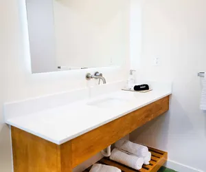 Photo 5 - Premium Suite, King Bed With Sofa Bed, Pool View