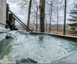 Photo 5 - Lakefront Hot tub Amazing Views 35 min to Indy