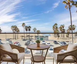 Photo 2 - The Santa Monica Sunset - Beachfront Luxury