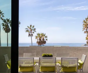 Photo 5 - The Santa Monica Sunset - Beachfront Luxury