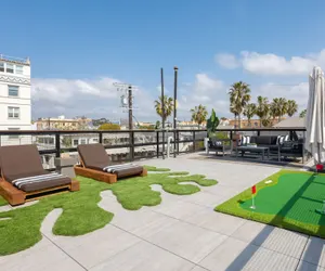 Photo 4 - The Santa Monica Sunset - Beachfront Luxury