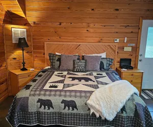Photo 3 - Honey Bear Haven Suite 2