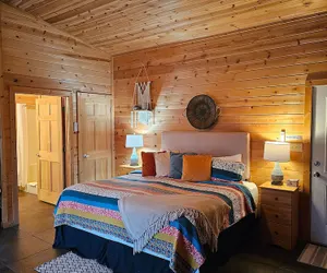 Photo 3 - Honey Bear Haven Suite 4
