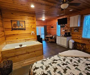 Photo 2 - Honey Bear Haven Suite 1