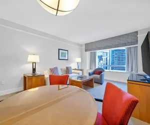 Photo 4 - Four Seasons 1br Suite