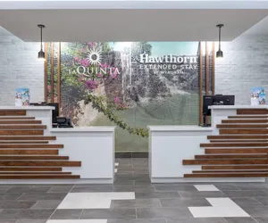 Photo 3 - La Quinta Inn & Suites by Wyndham Eagle Pass