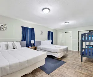 Photo 2 - 86th Cozy Coop