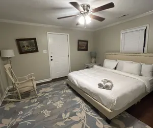 Photo 4 - Schiffman Northeast Nook