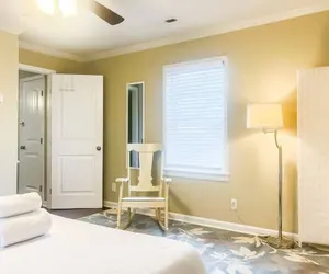 Photo 5 - Schiffman Northeast Nook