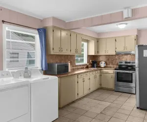 Photo 2 - 57th Blushing Bungalow