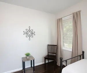 Photo 3 - Highland Drive Hideaway